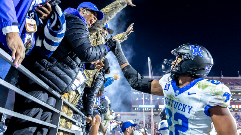 Slideshow: Kentucky football beats the Oklahoma 21-13