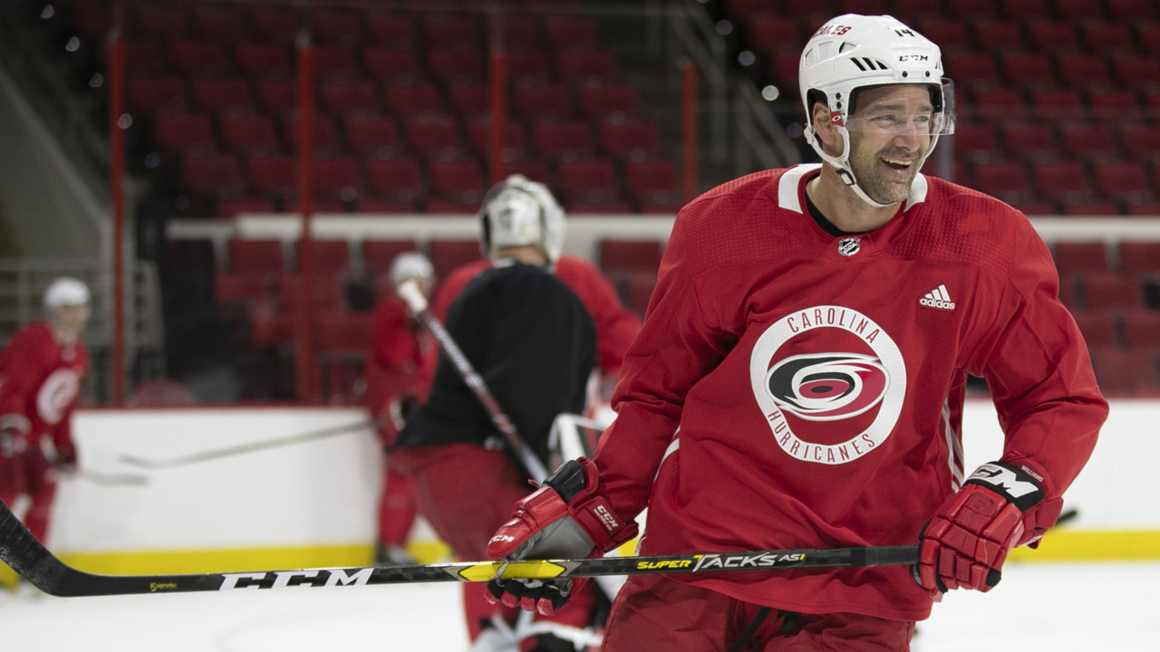 Canes captain Justin Williams put ‘everything’ into last season. Now he has a decision to make.