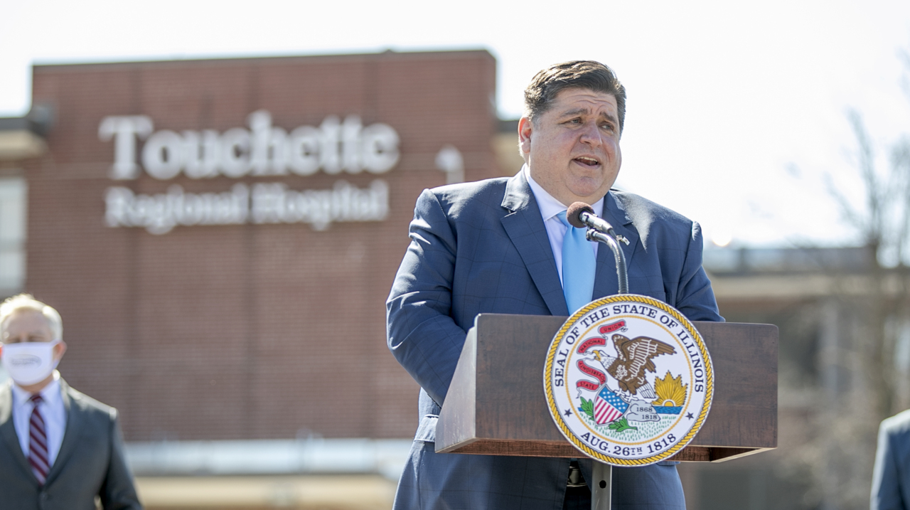 Illinois Governor announces COVID vaccine program for underserved communities