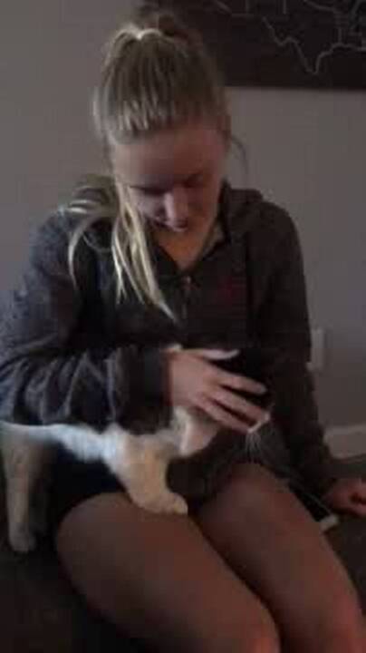 Lea Stockham and her beloved cat Thomas are reunited after Tubbs Fire