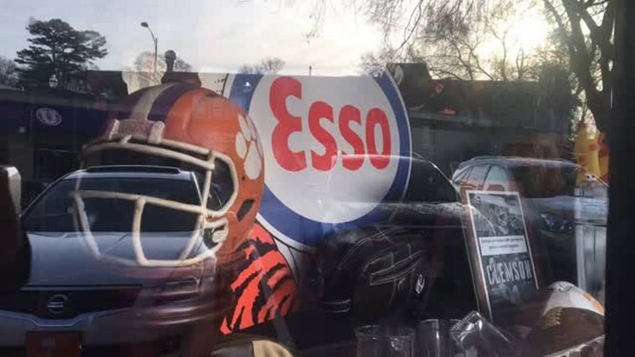 What it takes to get your name on the bar at Esso in Clemson