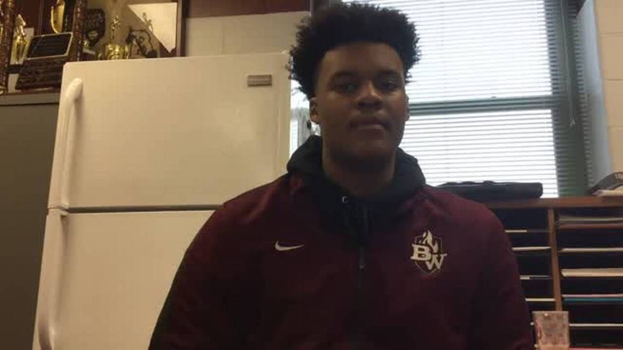 Belleville West football player gets 7 scholarship offers in 4 days