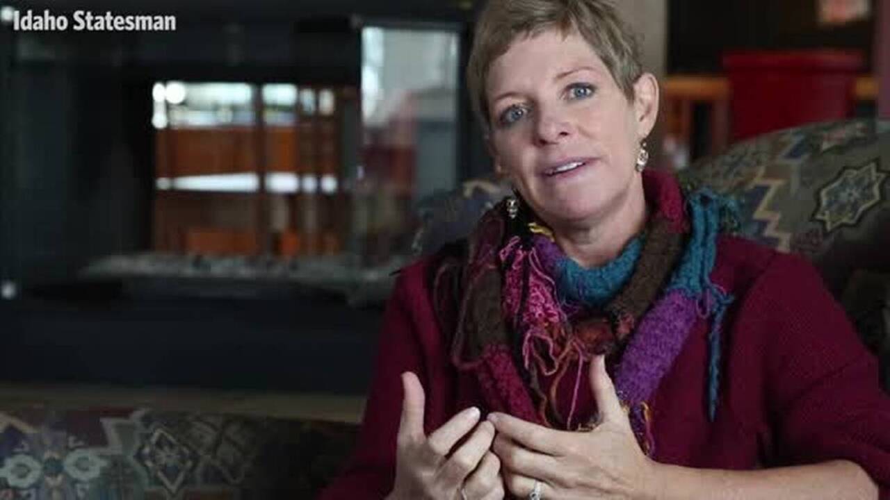 Taking all she's learned about her ovarian cancer and helping others