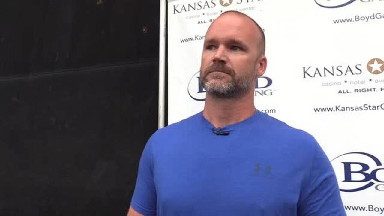Fresh off 'Dancing With the Stars,' World Series champion makes stop in Wichita