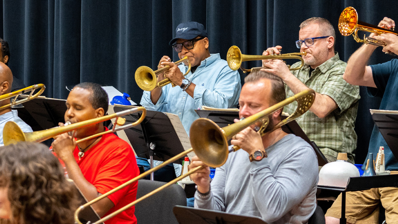 See Wynton Marsalis and orchestra host music clinic with Rio Americano High School band