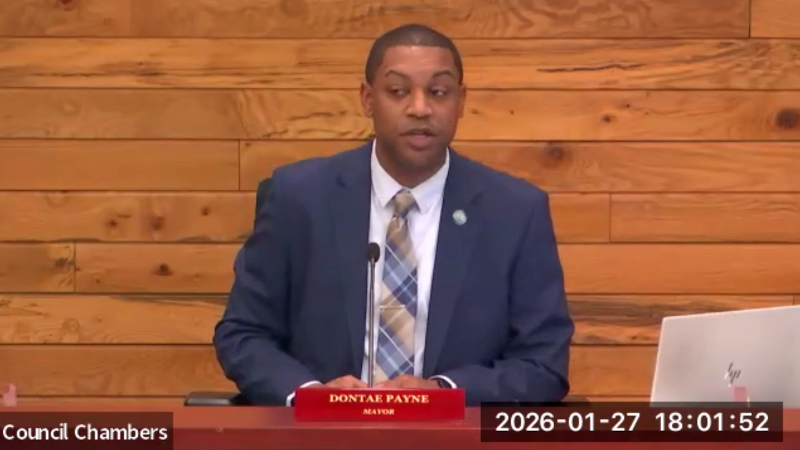 Olympia mayor vows protection of residents in wake of ICE action across country