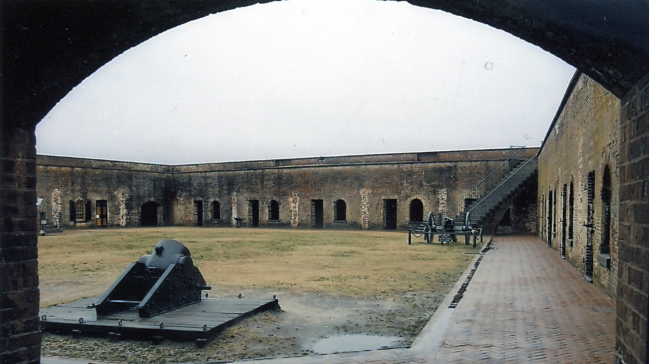 Does the ghost of a Civil War soldier haunt Ft. Macon?