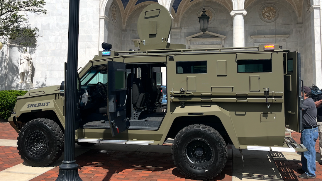 Mahoning County Sheriff’s office shows off new armored vehicle