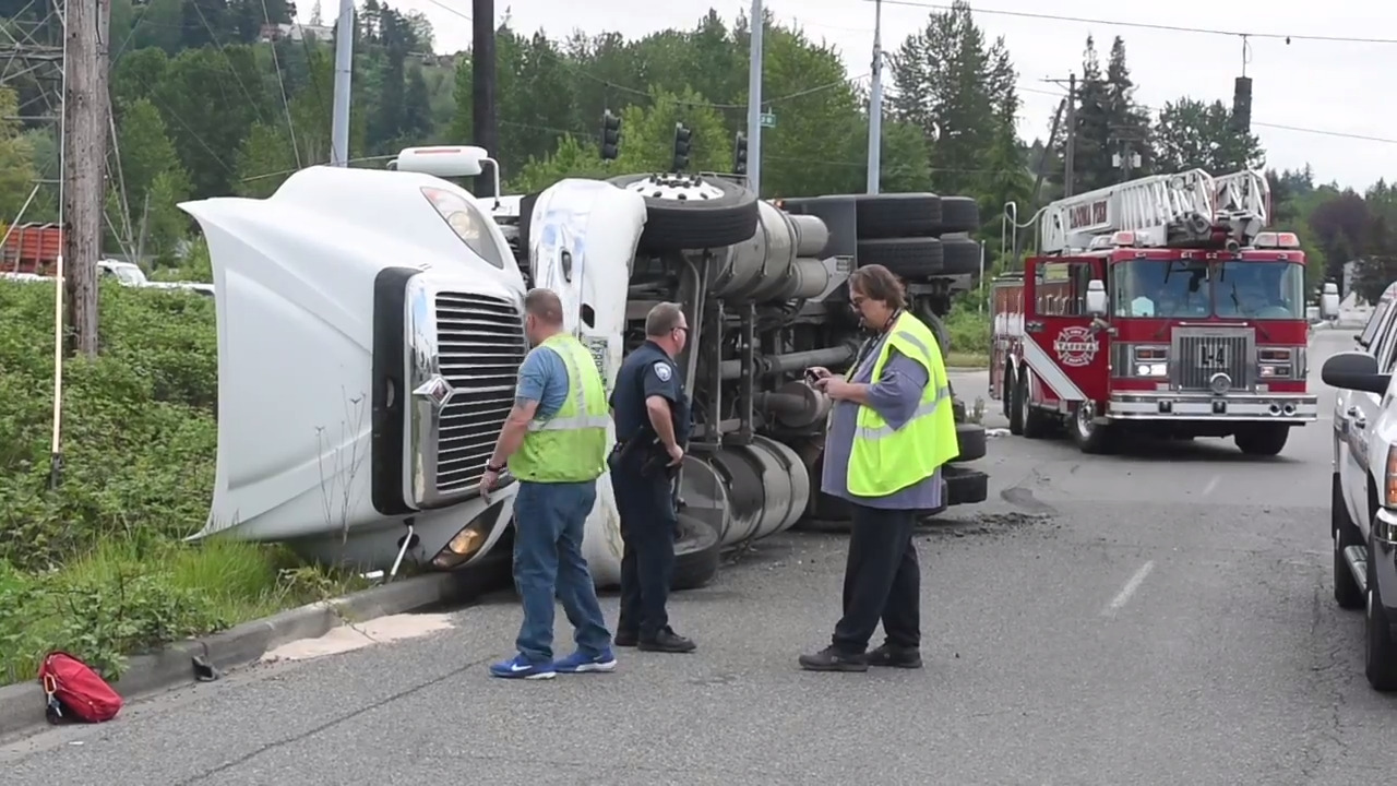 Overturned semi on Taylor Way. (Video) | Tacoma News Tribune