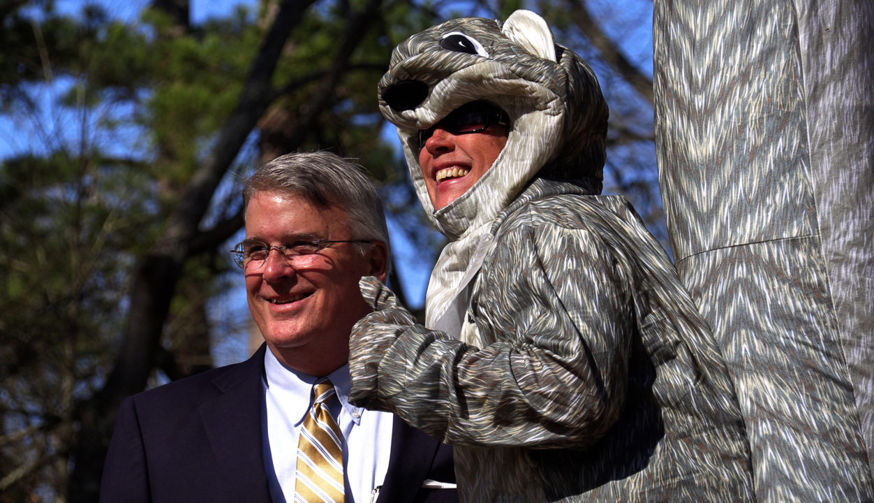 New Trees Columbus project encourages people to plant shade, not throw shade