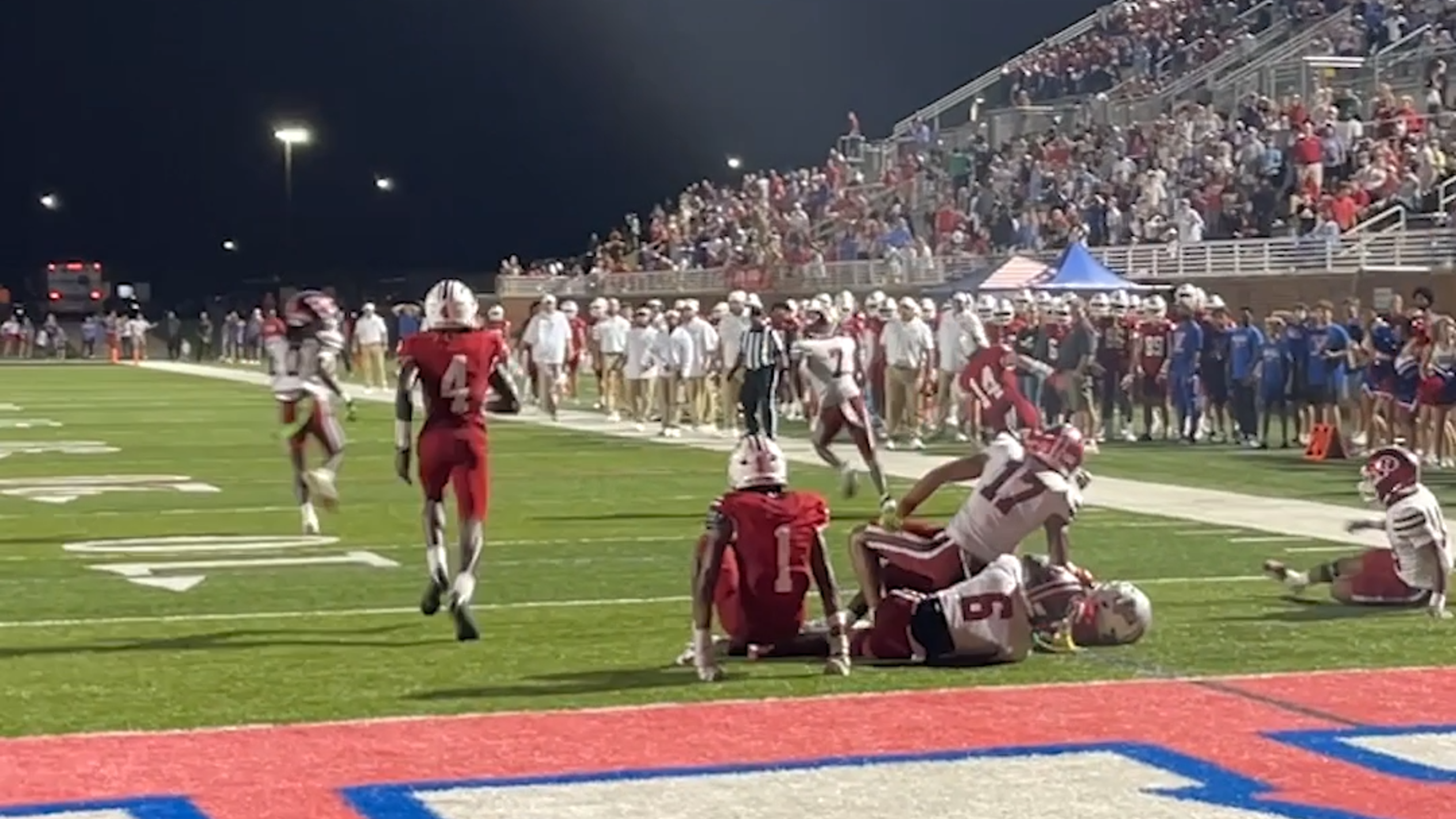 Watch Warner Robins football Pick-6 in final seconds of game against Veterans