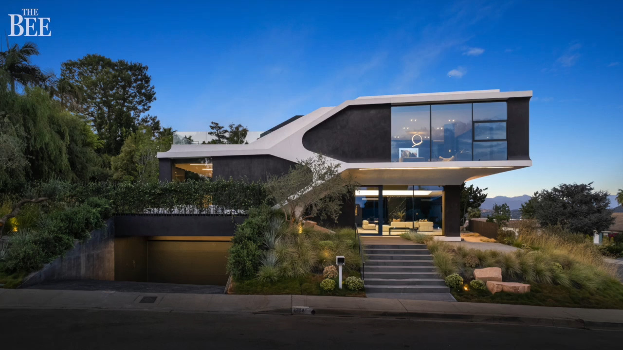 Breathtaking estate listed in California looks like it’s from the future. Take a look