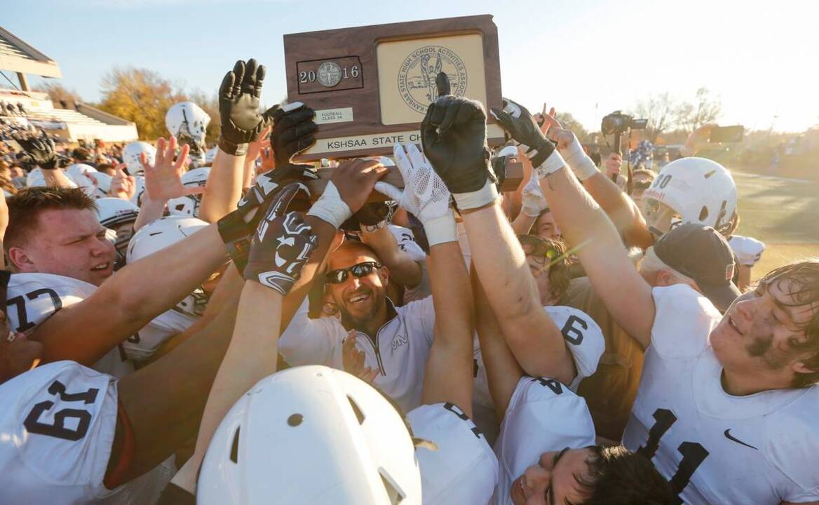 Mill Valley celebrates football state title
