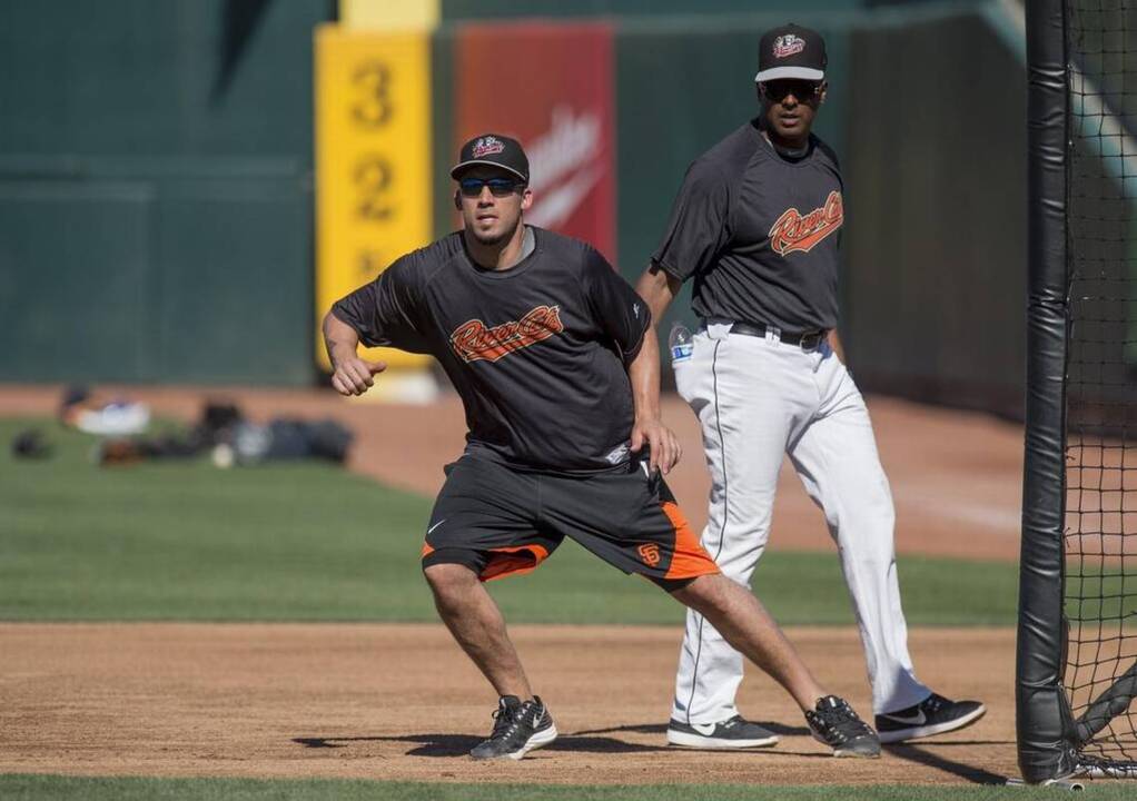 Travis Ishikawa tries to make most of Giant opportunity