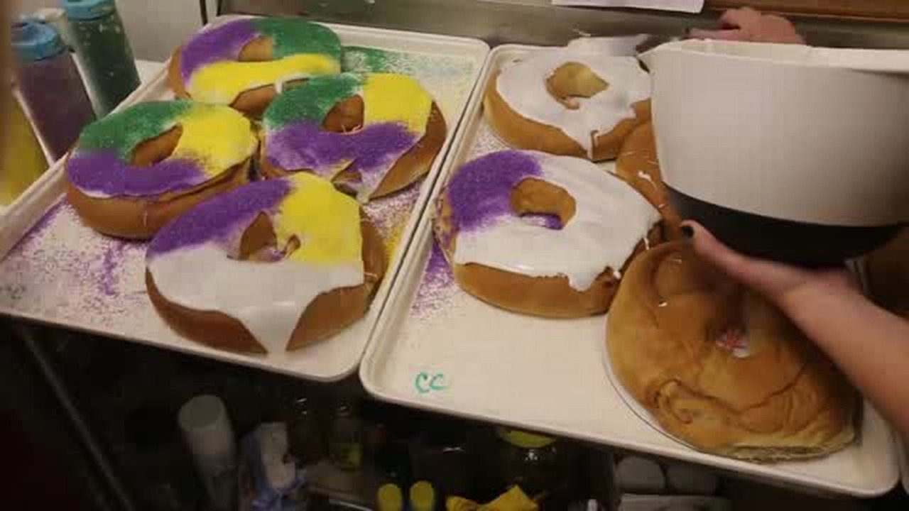 How to make a king cake in two minutes