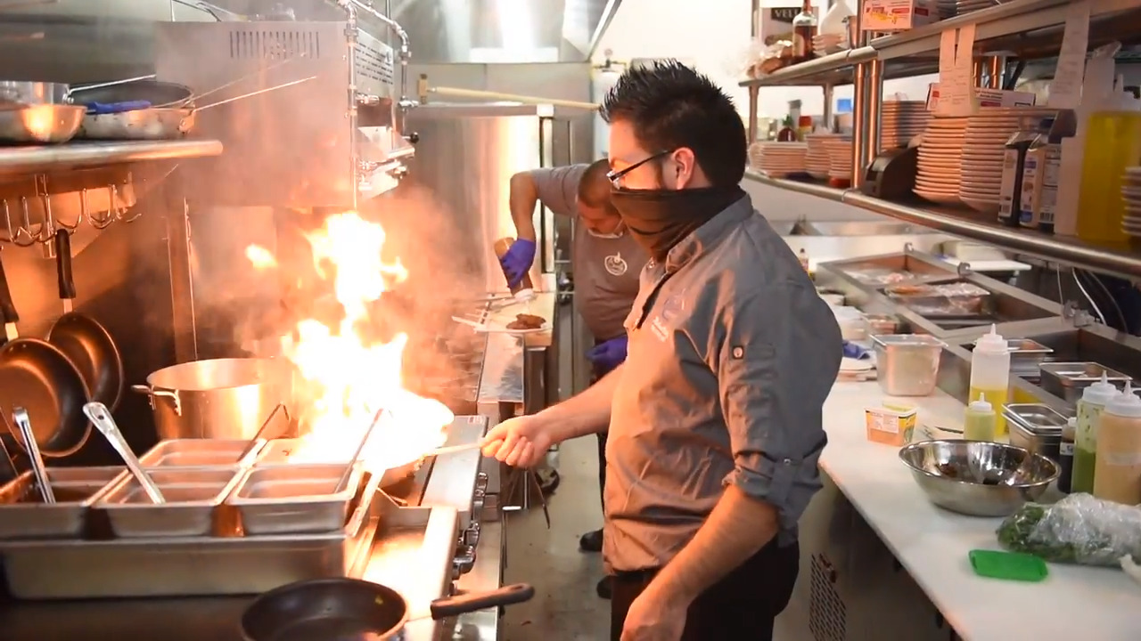 West Modesto farm-to-fork meat-potatoes restaurant opens after year delay by COVID