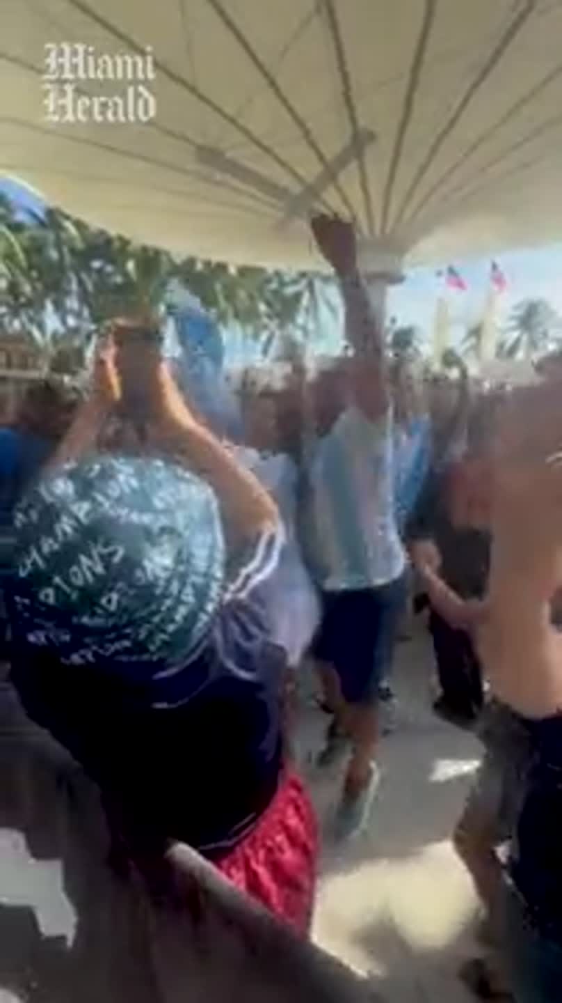 Argentina's return to the World Cup Final sparks celebration in Miami Beach