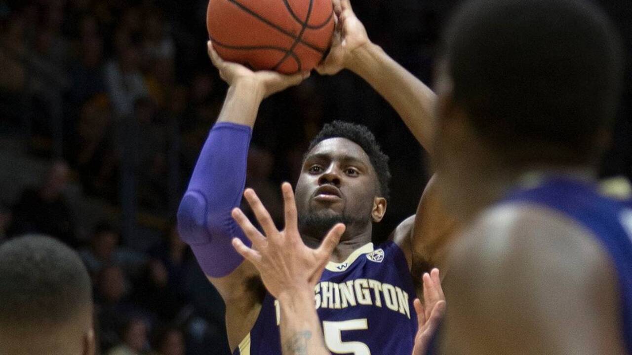 Nowell leads Huskies in win over Golden Bears