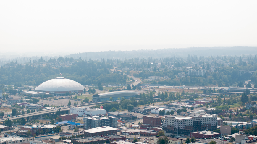 Smoke envelopes Tacoma as Canada and Eastern Washington battle wildfires