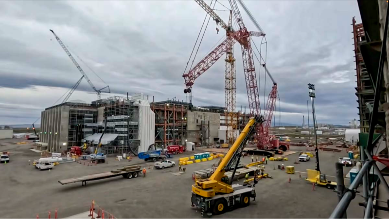 Big Red ends heavy lifts at one Hanford facility, waits for next assignment