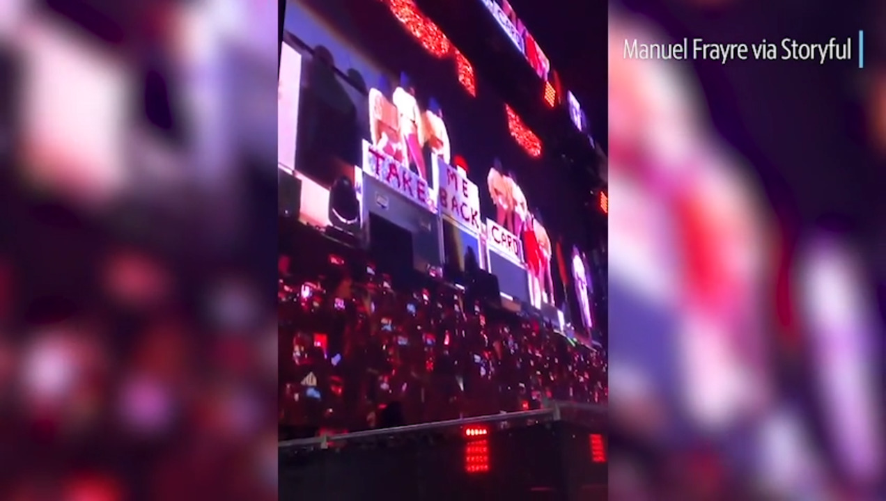 Rapper Offset crashes Cardi B’s concert, begging her to take him back