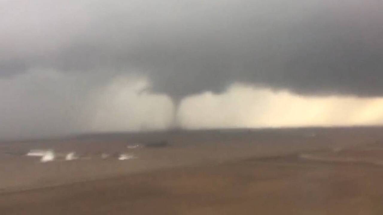 Tornadoes touch down in Illinois, kill at least 2 (Video) | Belleville ...