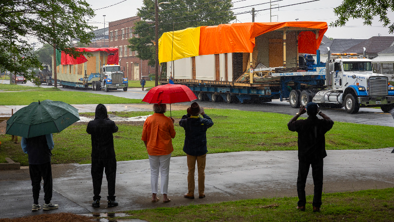 Watch as historic Alma Thomas House in Columbus is moved to new location