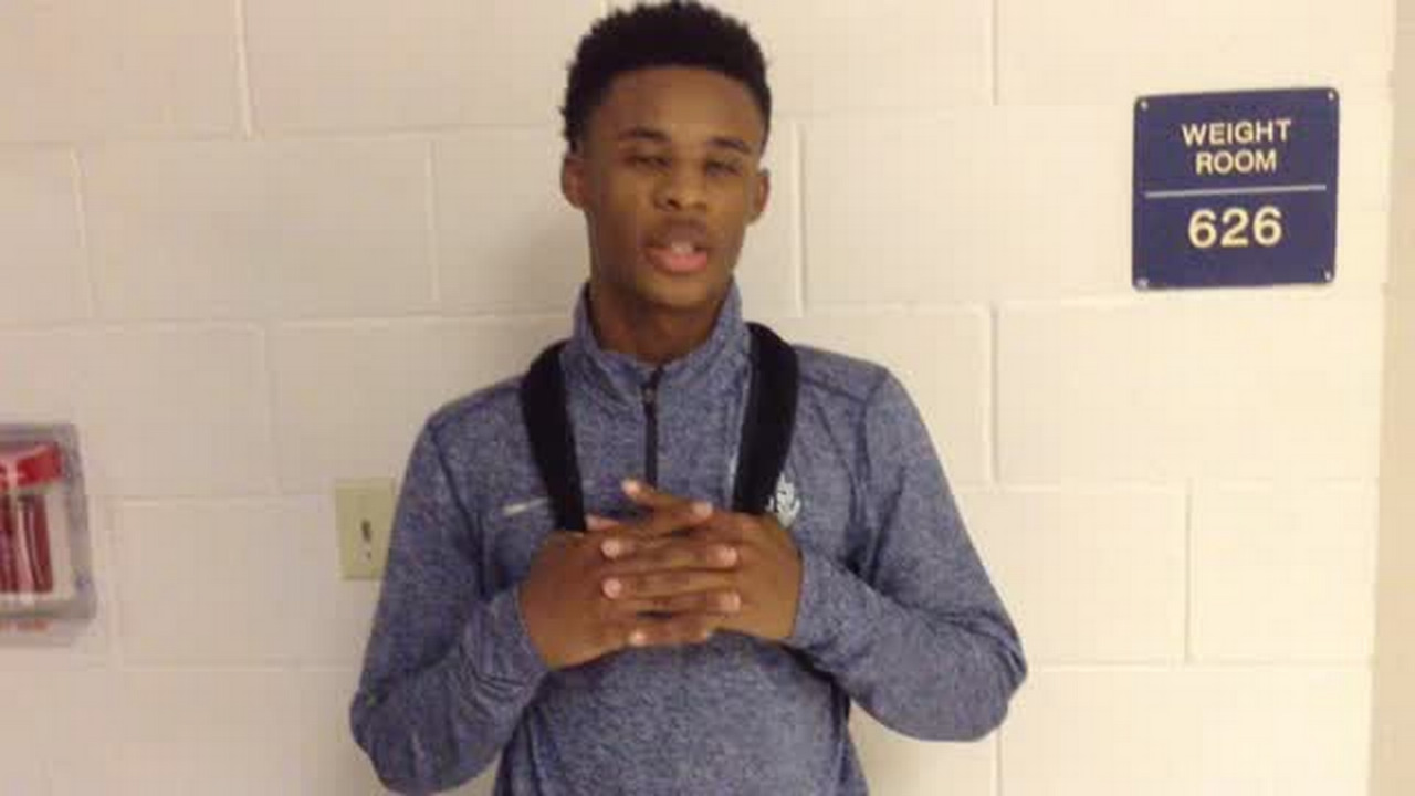 Southeast gets first region tournament victory since 2004 with win over Lely 