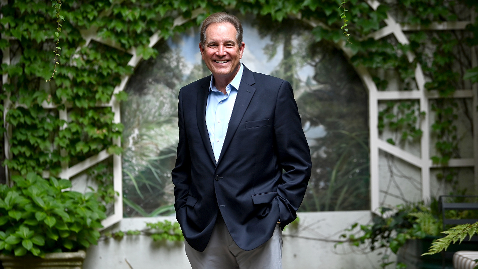 “Hello Friends,” Jim Nantz is the next guest on Sports Legends of the Carolinas