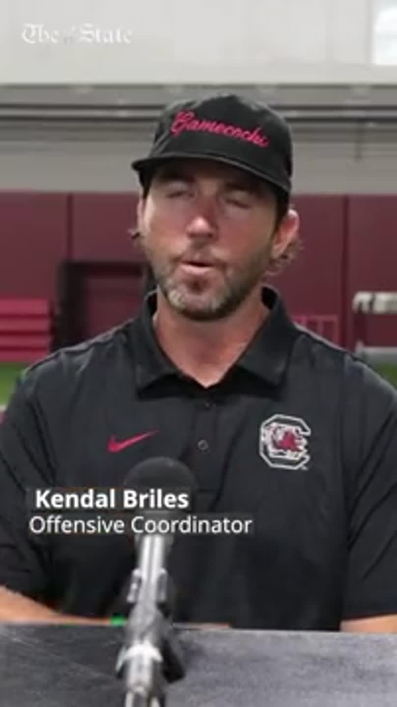 South Carolina offensive coordinator Kendal Briles explains tempo in 2026