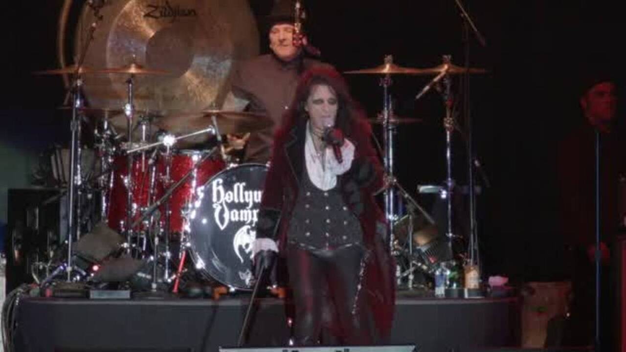 Watch Hollywood Vampires in concert at the Mid-State Fair