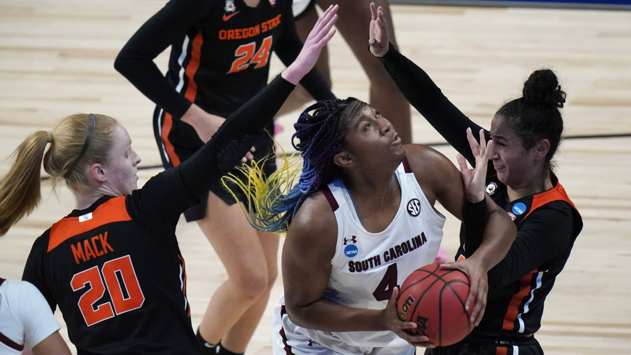 South Carolina battles Oregon St. in NCAA Women’s Basketball Tournament