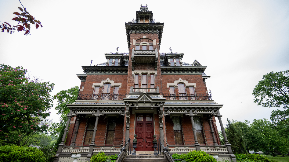 A look inside the Vaile Mansion in Independence
