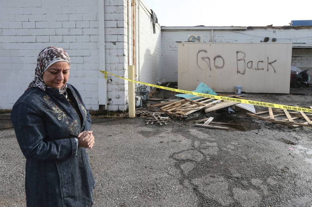 Couple strengthened by faith, community after restaurant burns