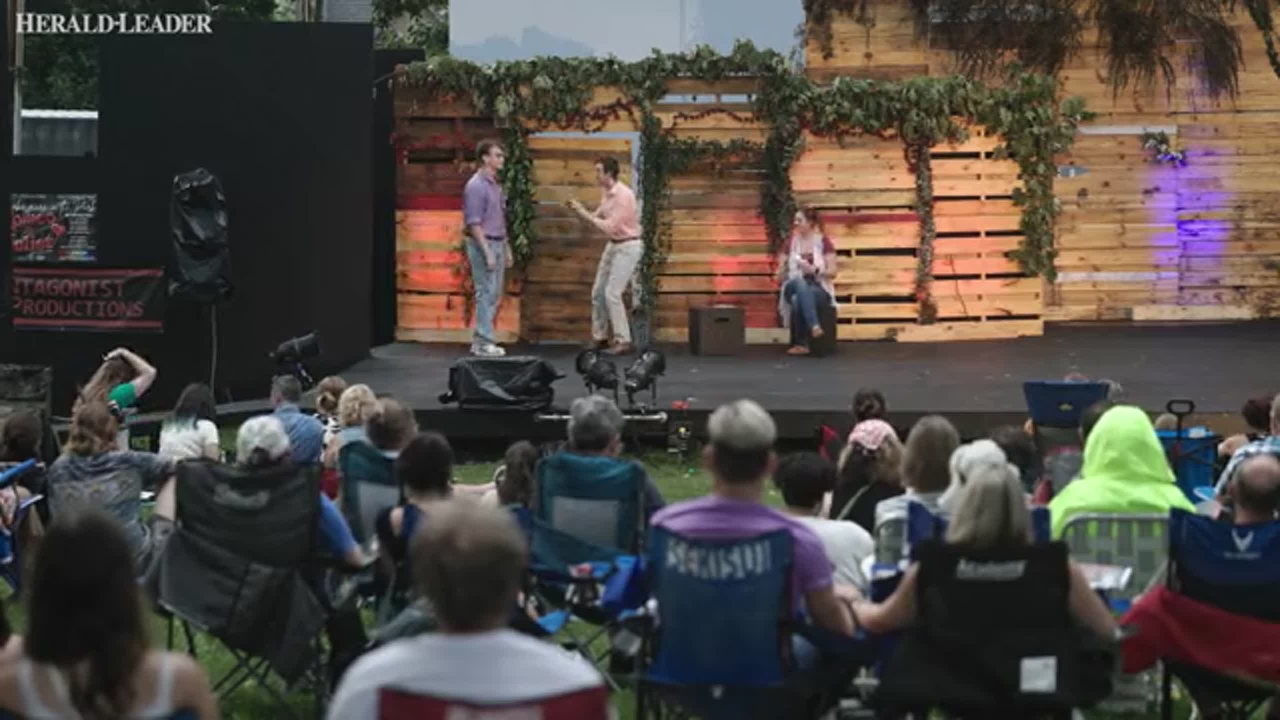 ‘The people over the art form’: Creating community through Shakespeare at the Park
