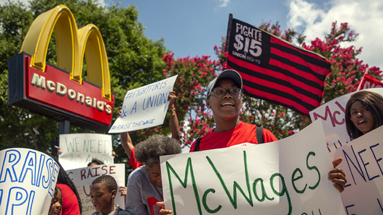Durham forum marks 10th anniversary of last increase in the federal minimum wage