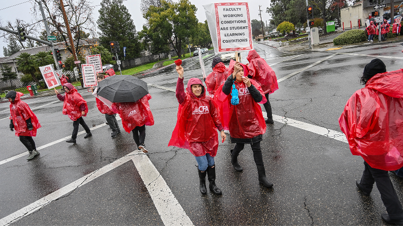 Fresno State professors join CSU strike. Their demands include 12% raise, parental leave