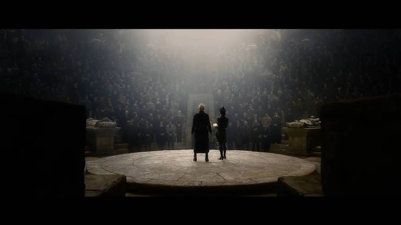 Fantastic Beasts: The Crimes of Grindelwald teaser trailer