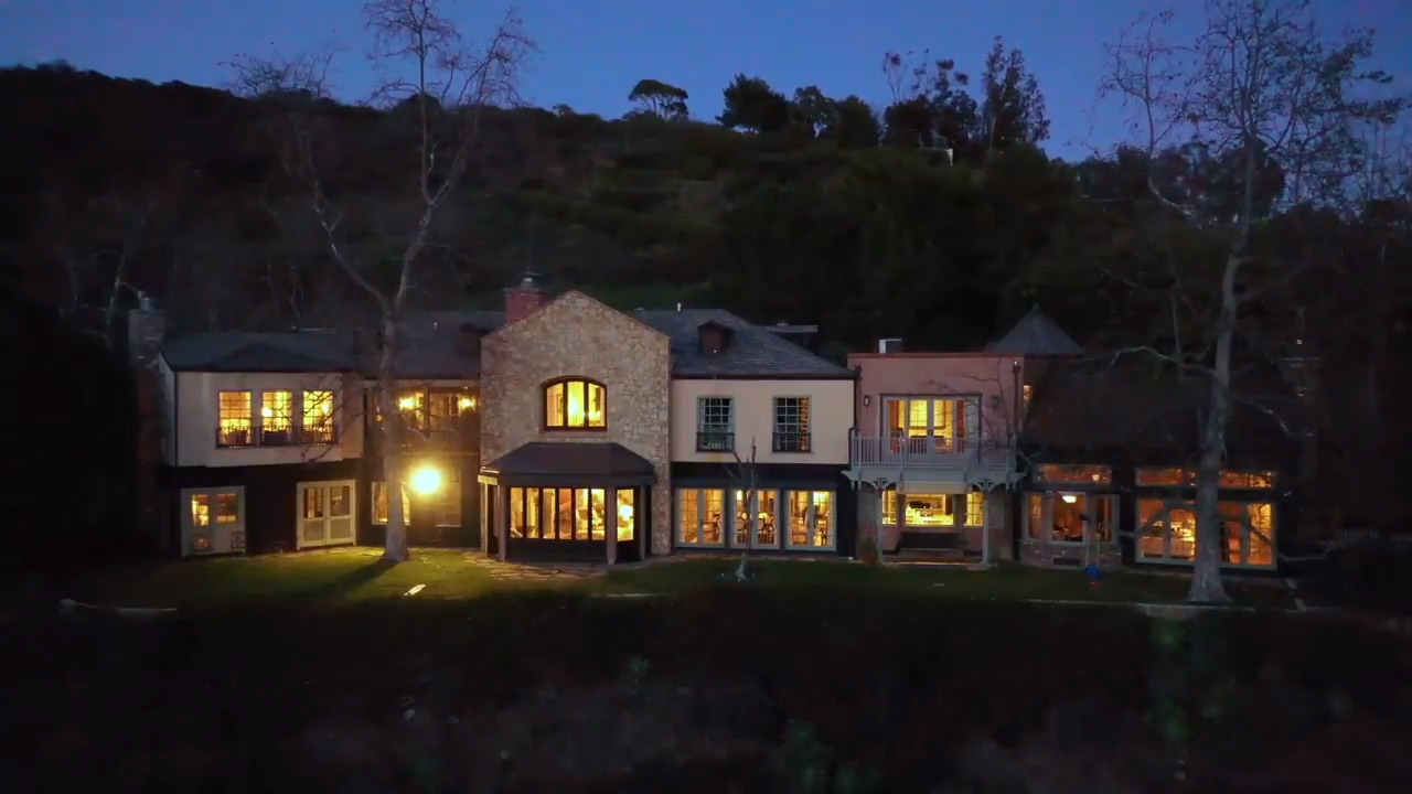 Check out dazzling estate owned by Mel Gibson and up for sale at $14.495 million