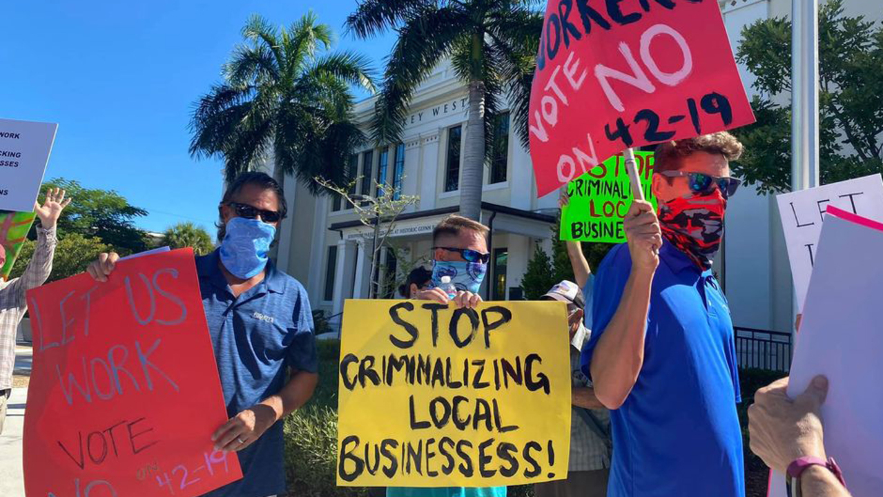 Key West residents protest strict mask law | Miami Herald