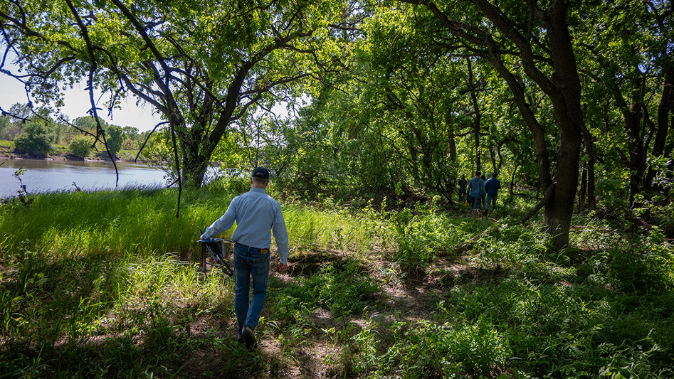 See where wildlife habitat – and maybe a park – could replace farmland on Sacramento River
