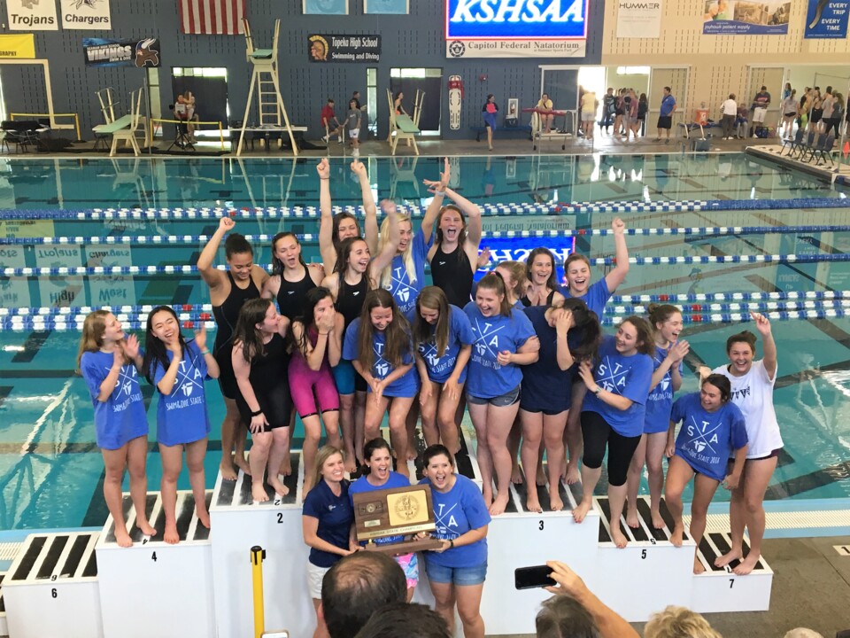 Aquinas avenges last year's runner-up finish with state championship
