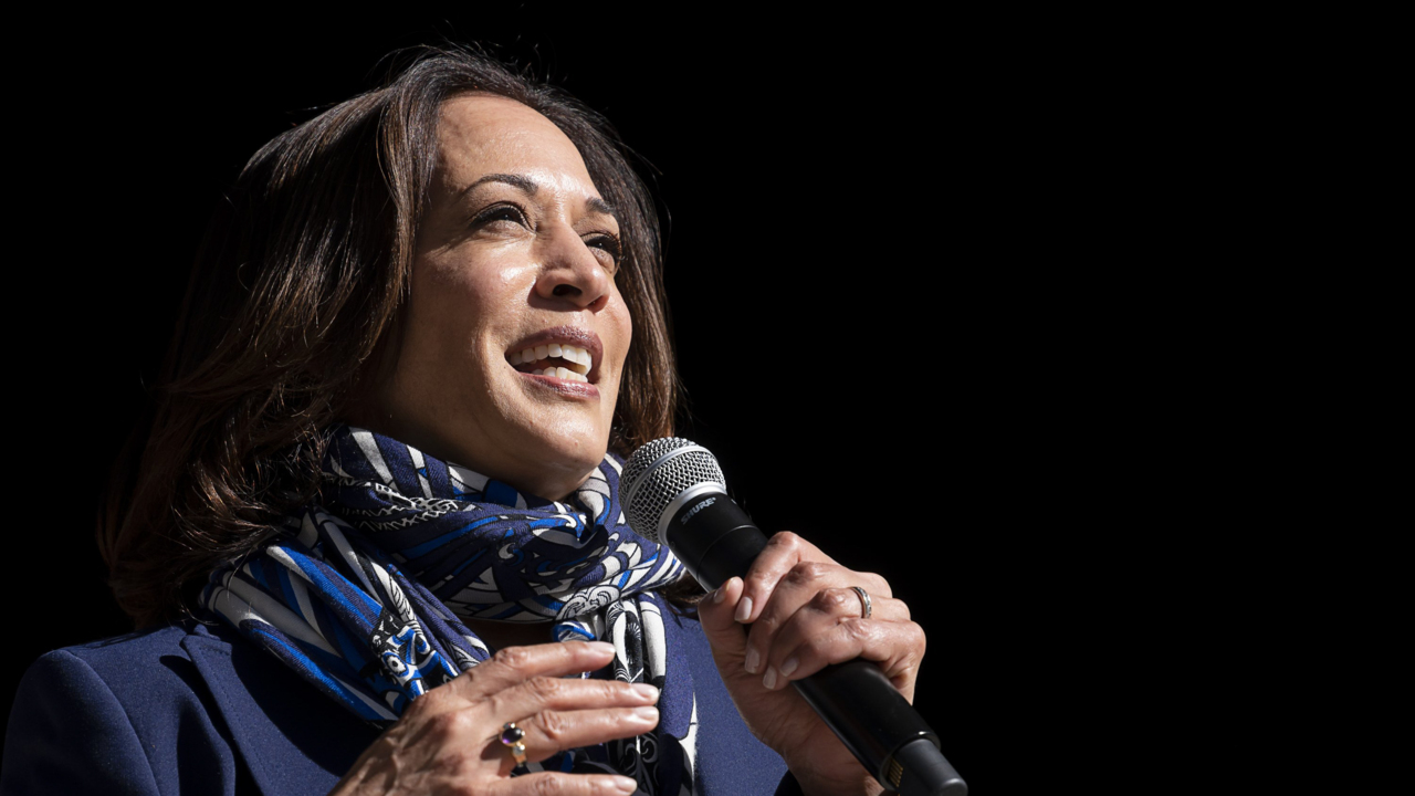 See Kamala Harris arrive in Reno and speak at campaign event