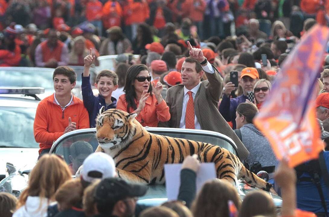 Dabo Swinney, Deshaun Watson during the National Championship parade in Clemson