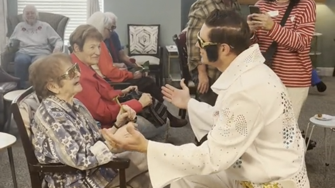 Elvis serenades SLO County senior home
