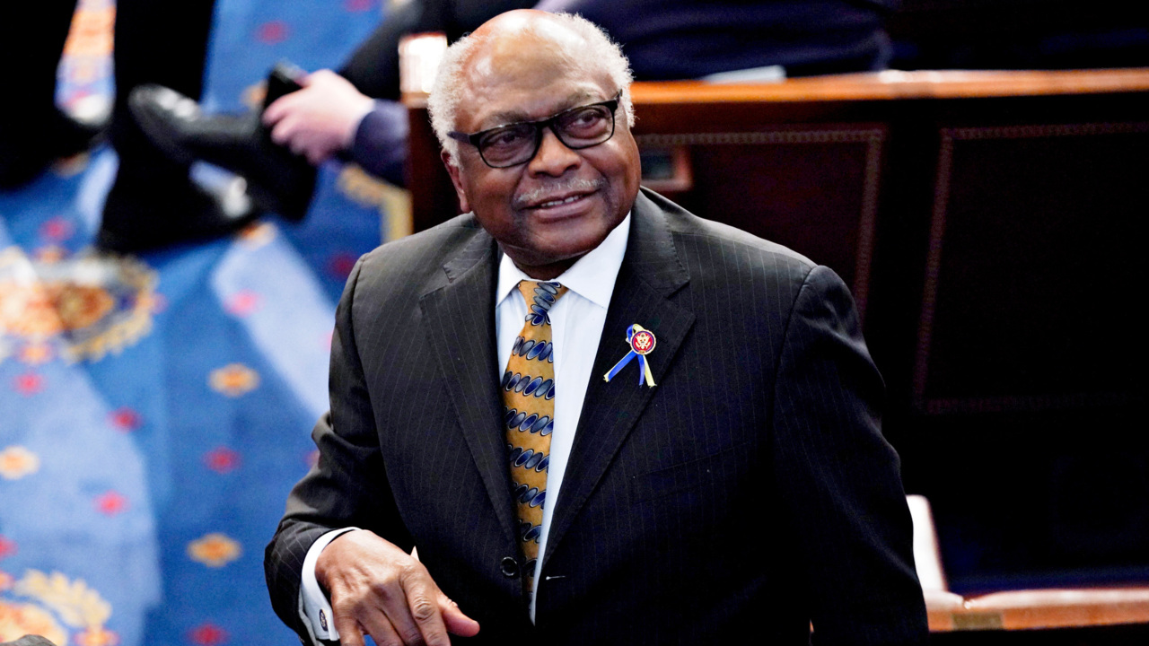 SC’s Jim Clyburn heads to 16th term after defeating Republican Buckner for House seat