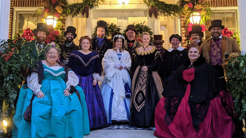 Raleigh Christmas carolers The Oakwood Waits will perform at White House