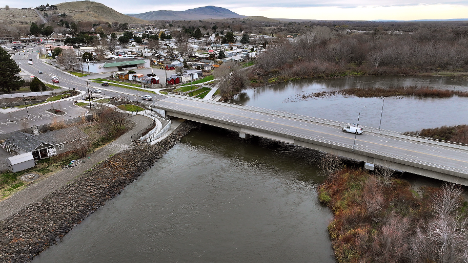 Yakima River could crest highest in nearly 30 years this week