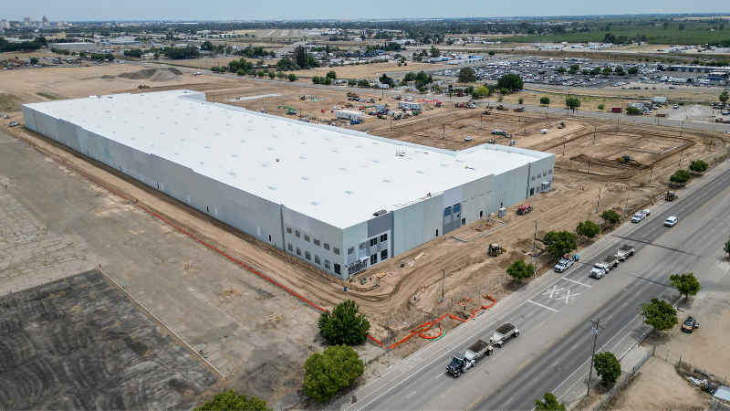 New Amazon facility coming to Fresno. Mega warehouse project underway on west side