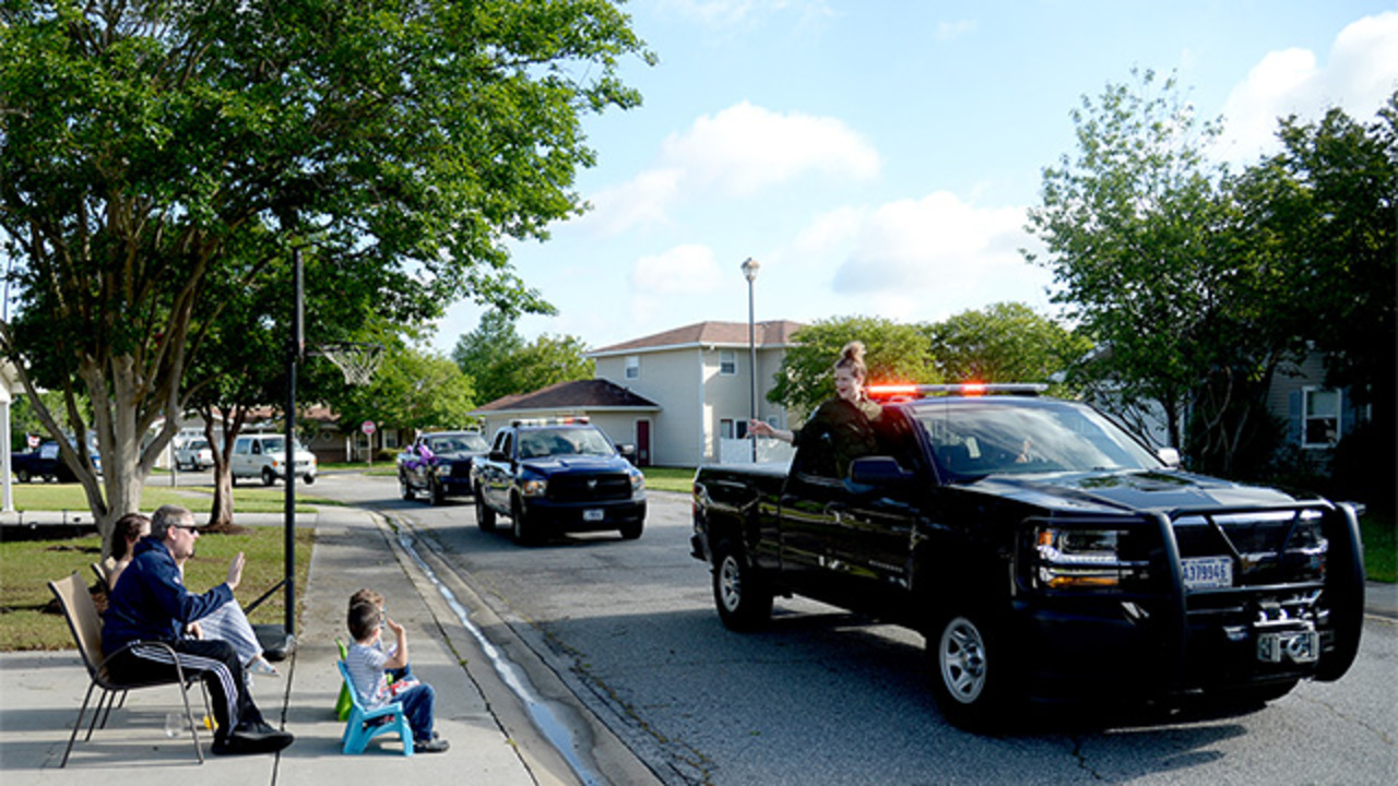 Robins’ families treated to parade to celebrate military children